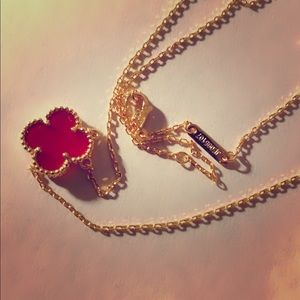 Red carnelian clover necklace